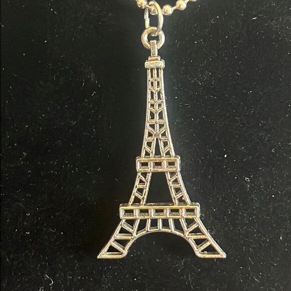 Handcrafted Eiffel Tower pendant on 26 inch silver tone ball chain - Picture 2 of 3